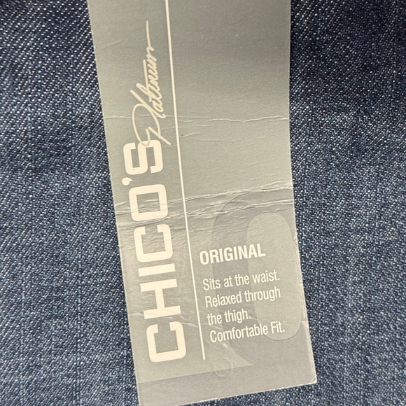 NWT! CHICO’S PLATINUM EMBROIDERED FLARE LEG JEANS LADIES SIZE 1 (=8 MISSY’S) - Picture 5 of 8